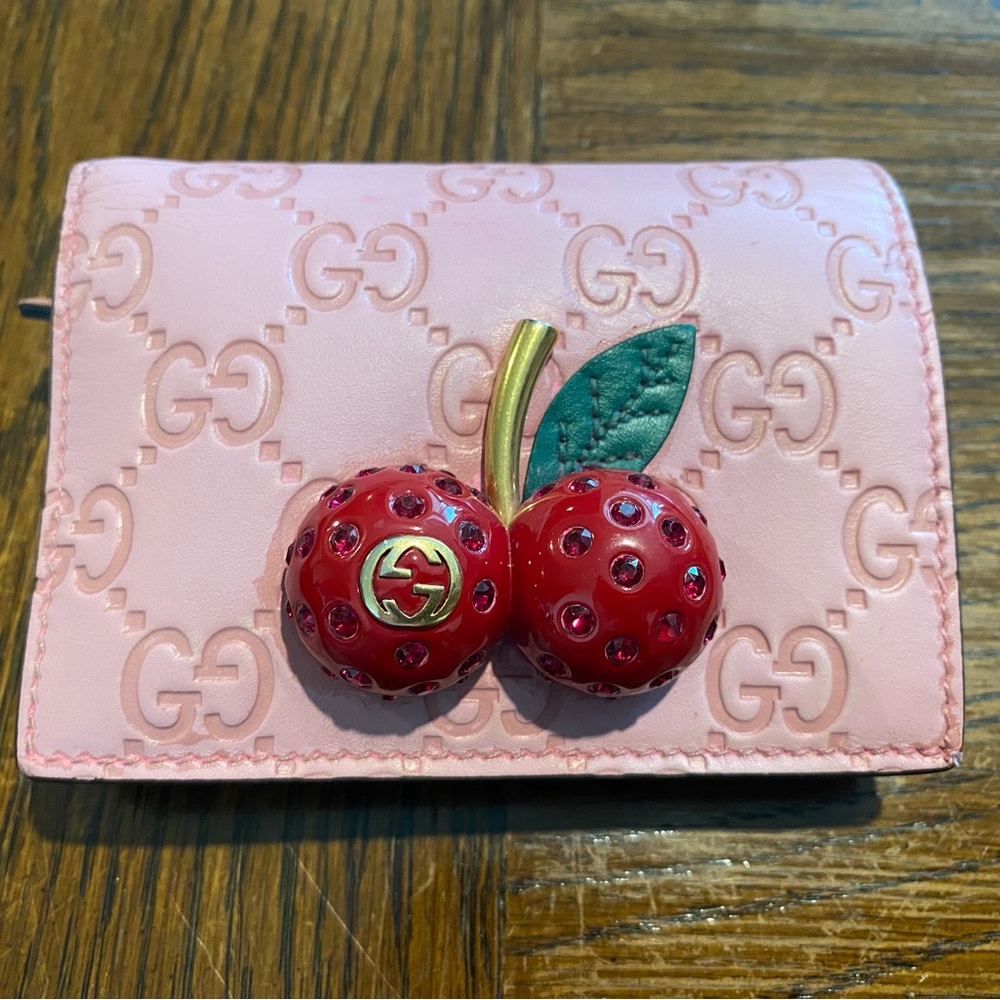 Gucci Limited Edition Japan Exclusive Pink Cherry Bifold Compact Wallet